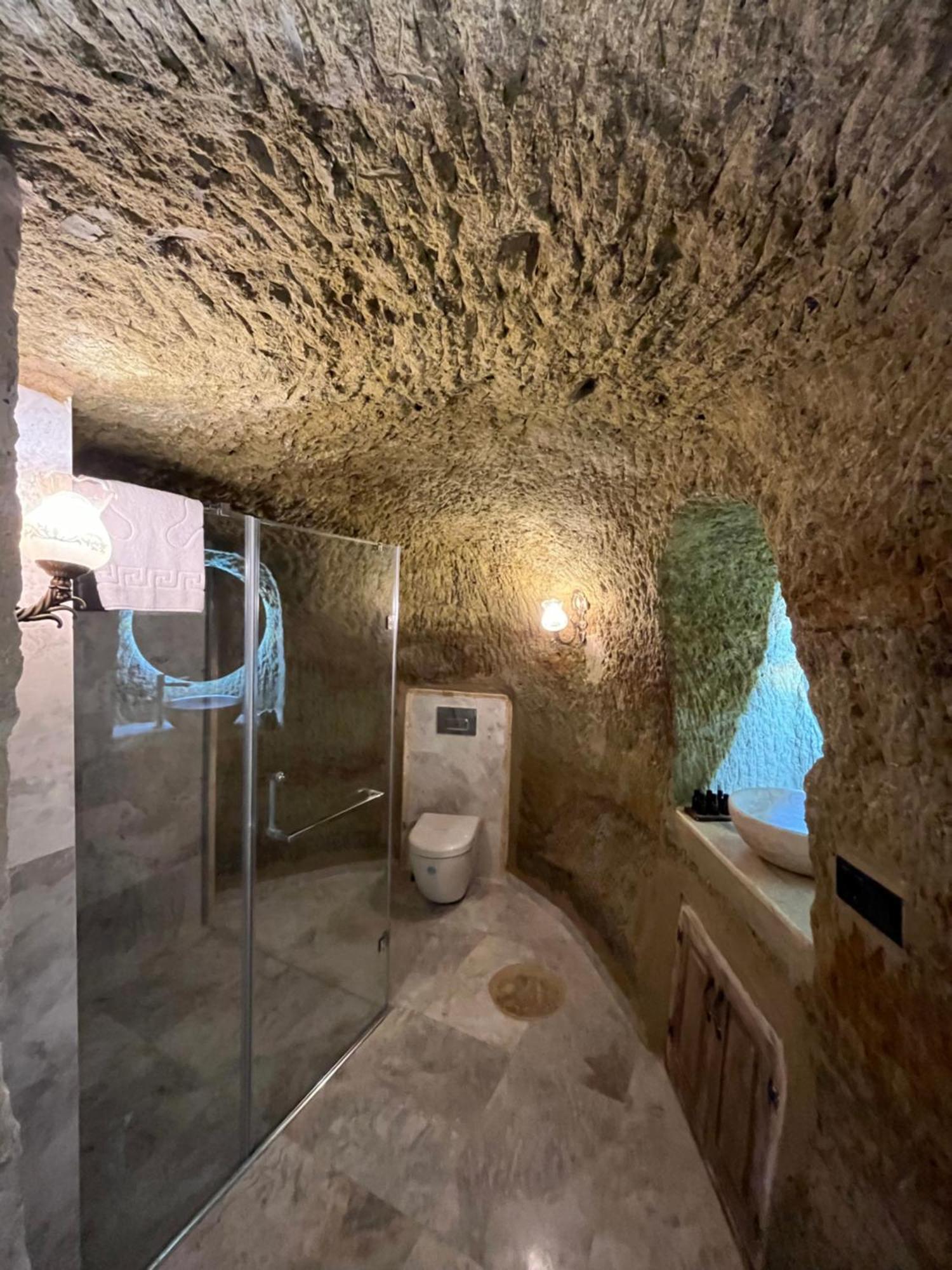 Chakra Special Caves Hotel อูร์กุบ ภายนอก รูปภาพ