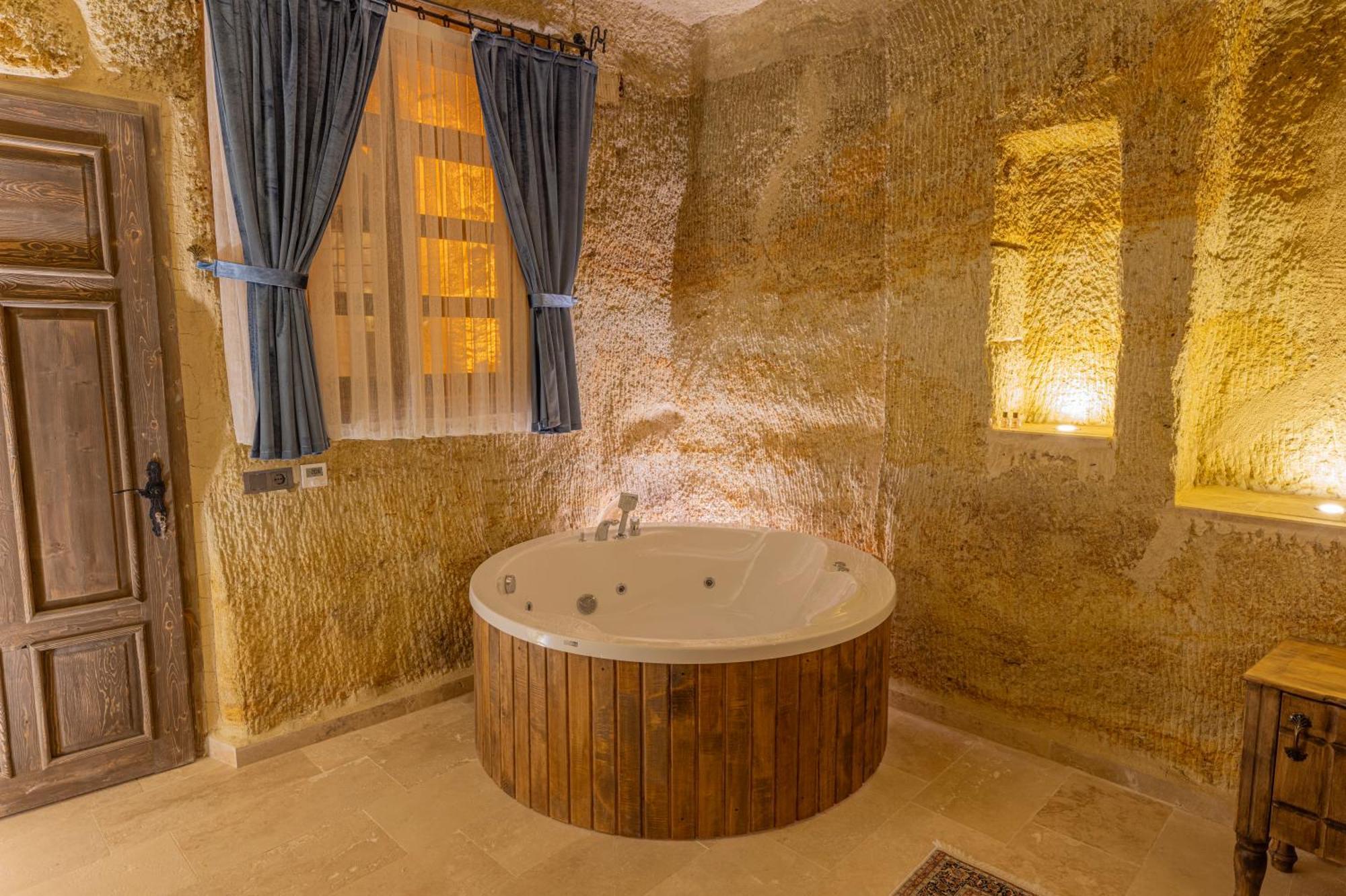 Chakra Special Caves Hotel อูร์กุบ ภายนอก รูปภาพ